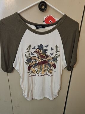 Cider Mushroom Graphic Patchwork Short Sleeve Tee Curve & Plus, XL 12/14